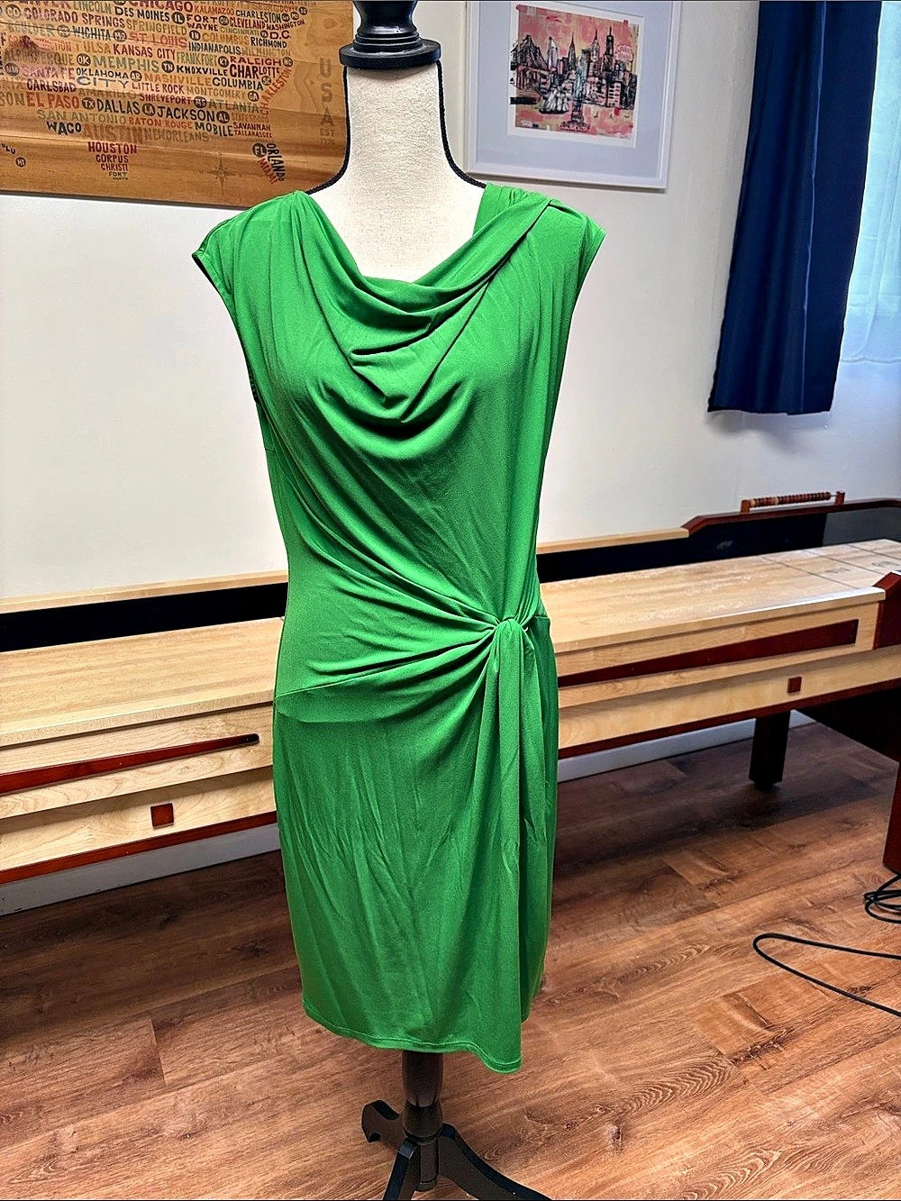 Michael Kors Draped Midi Dress in Green Size Medium Like New
